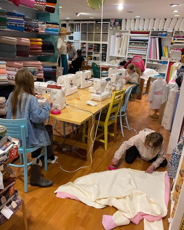 Zomeratelier - kinder naailes - woensdag 24 juli - Afbeelding 10